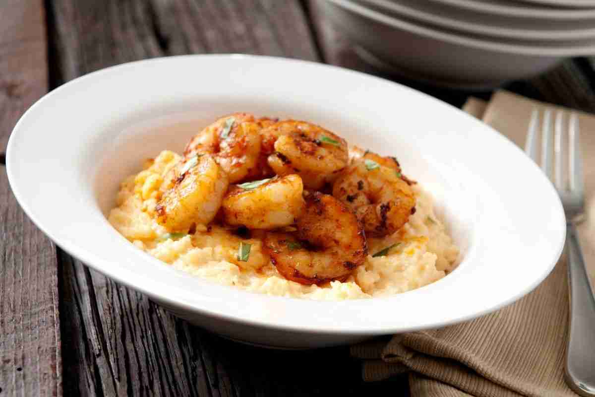 Shrimp and Grits with Baby Lima Beans 1 Shrimp and Grits with Baby Lima Beans