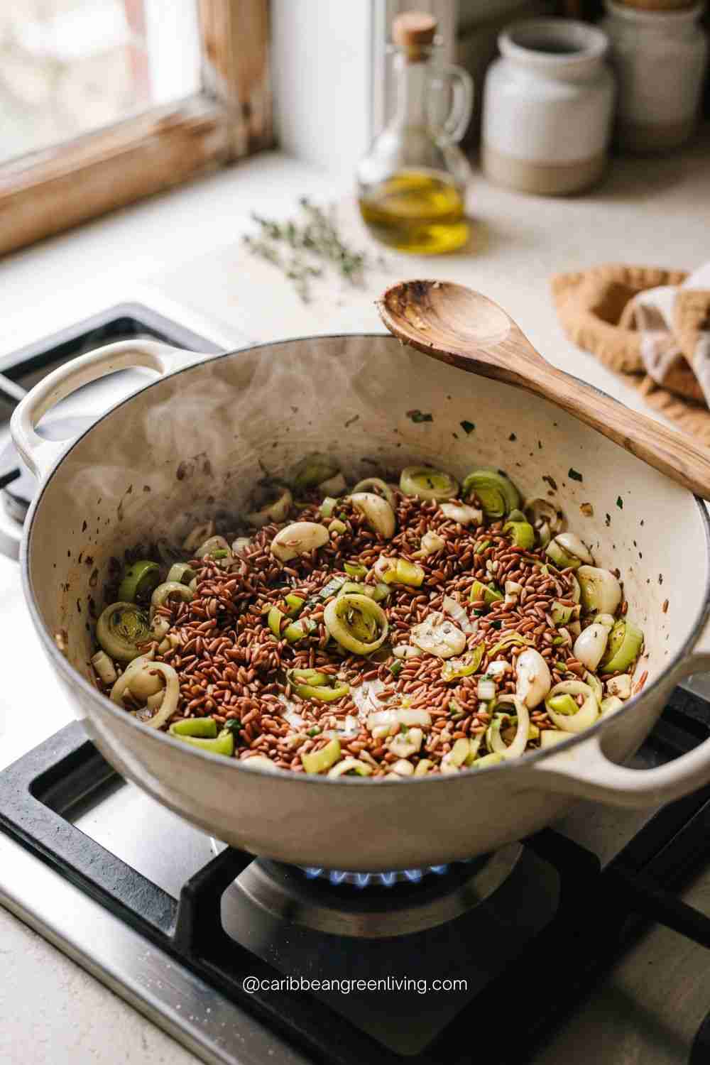 Red Rice with Leeks - process-cooking