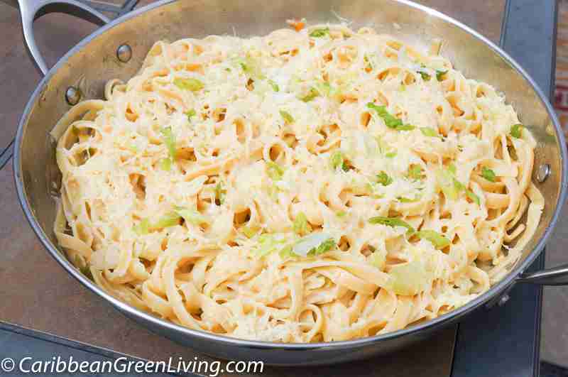 Fettuccine with Cheddar Sauce Recipe