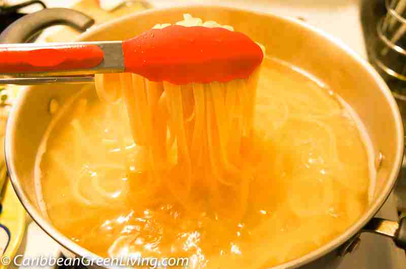 Fettuccine with Cheddar Sauce Recipe