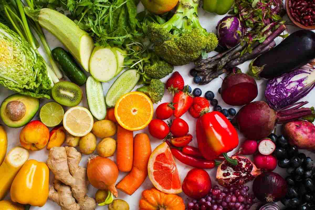 fruits and vegetables full of vitamin c