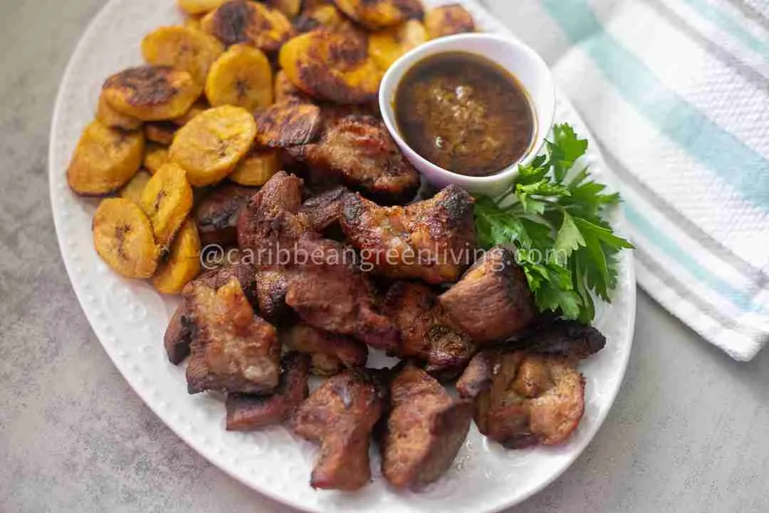 Exploring the Delicious Pairing of Haitian Griot and Plantains