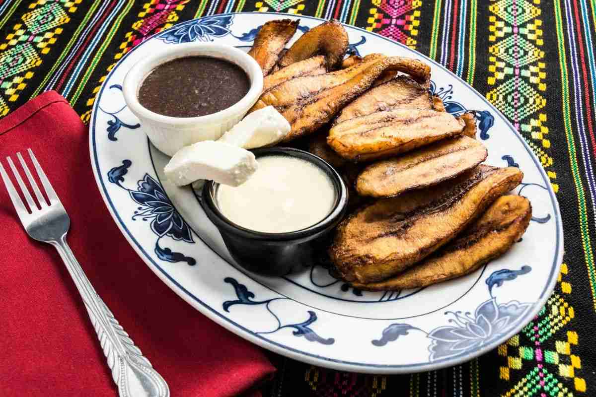 Master the Art of Chocolate Mousse: A Step-by-Step Guide 3 Chocolate Mousse with plantains