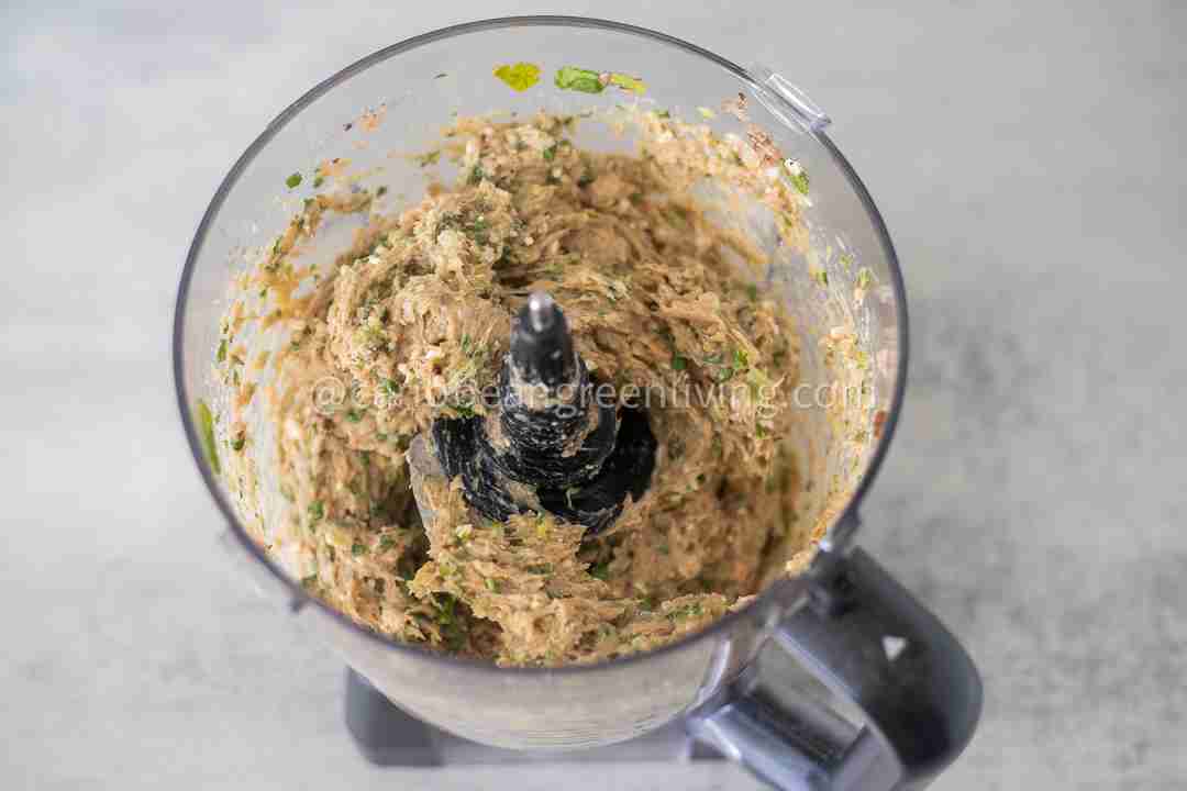 Healthy & Delicious: Turkey Meatballs with Hidden Greens & Creamy Feta 5 Turkey Meatballs with Greens & Creamy Feta