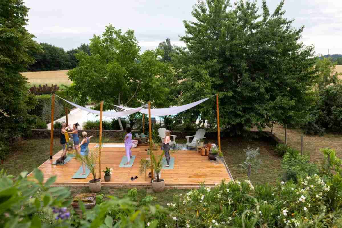 The Healing Power of Yoga in a Tropical Paradise 1 The Healing Power of Yoga in a Tropical Paradise