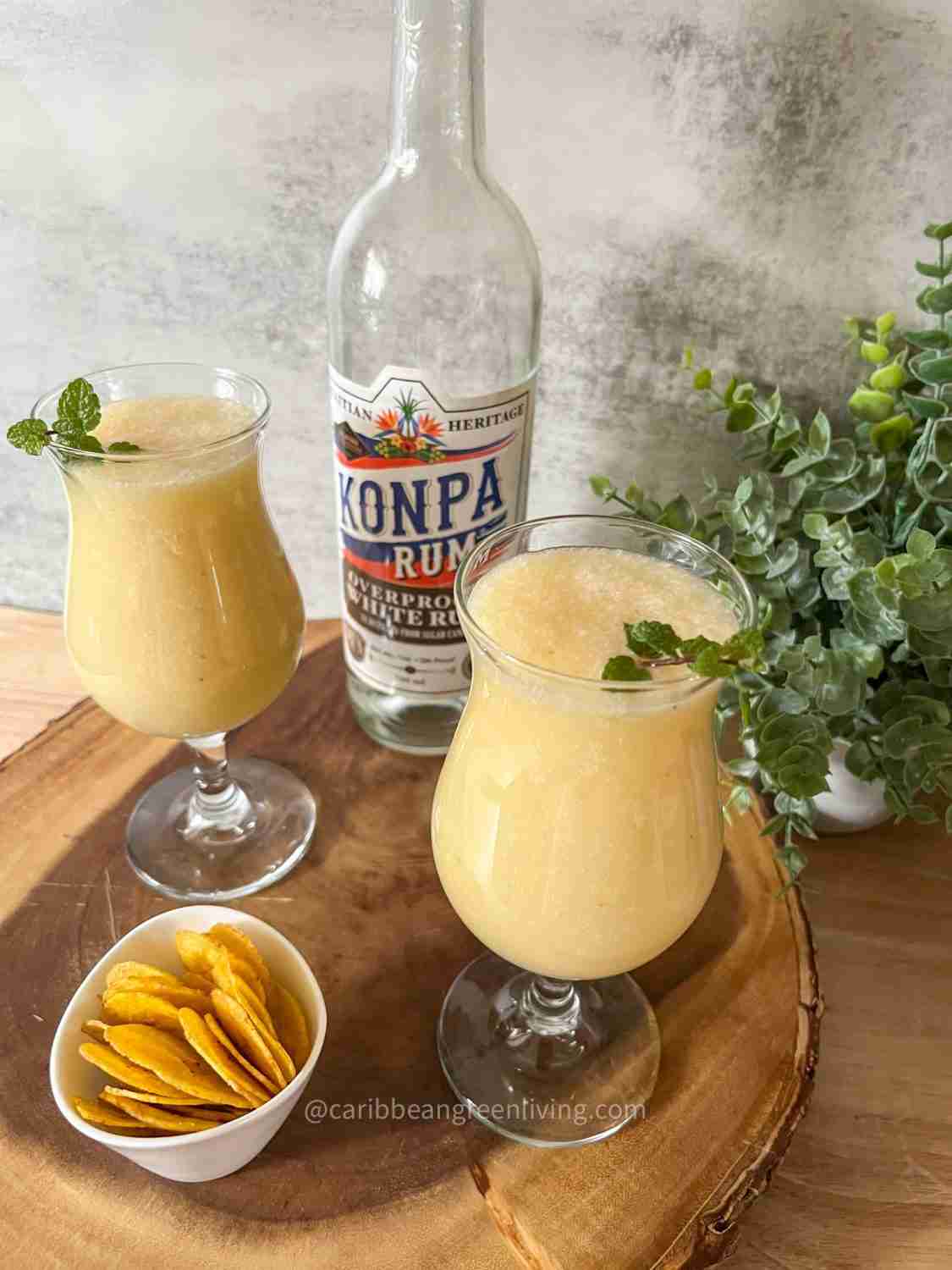 Banana Daiquiri Recipe (Caribbean-Style with Flavor Variations) 5 Banana Daiquiri Recipe